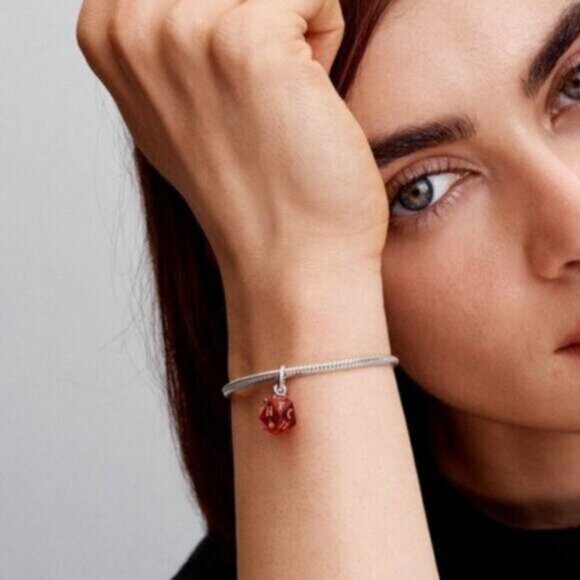 ✅Pandora Stranger Things Hellfire Club Dice Dangle Charm - Picture 5 of 6